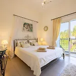 Villa Aria