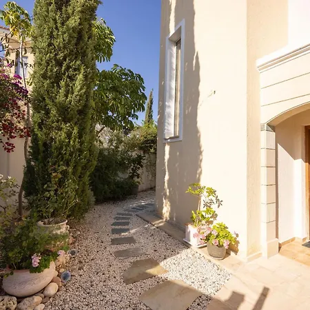 Villa Aria